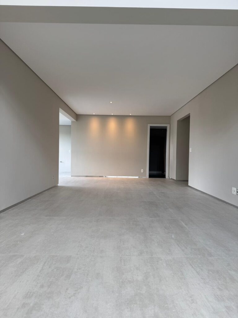 WhatsApp Image 2026-02-05 at 16.37.14